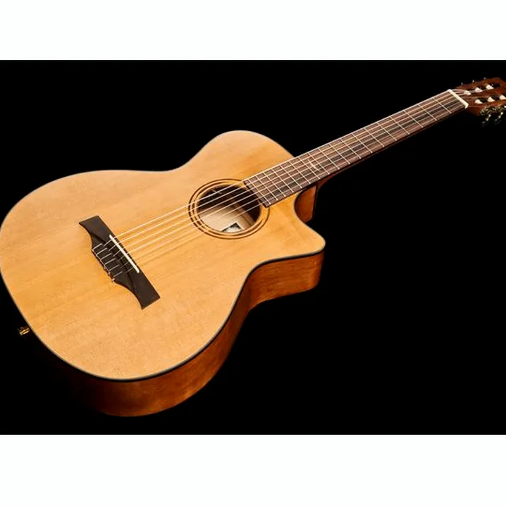 Baton Rouge CR21C/ACE Nylon Auditorium Confronto, Recensioni e Test