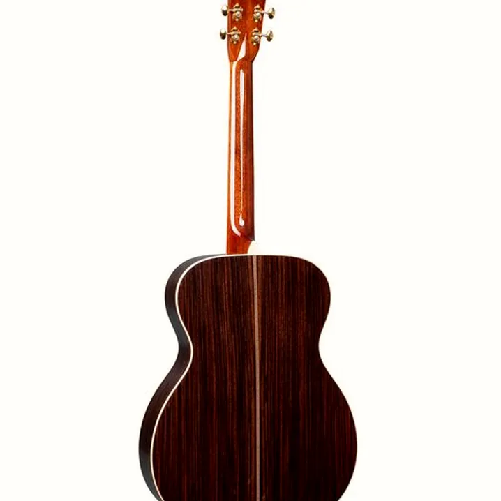 Chitarra acustica Martin Guitars 000-42 Modern Deluxe: Recensione, Test e Confronto