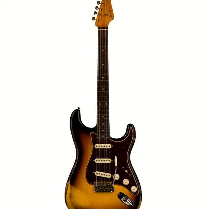 Chitarra elettrica Fender 61 Strat Heavy Relic FSB, Recensione, Test, Confronto