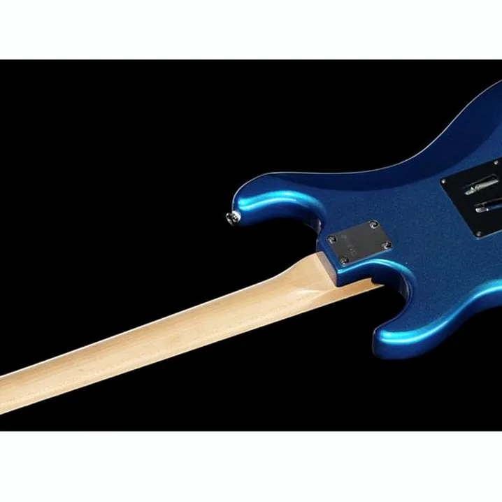 Chitarra elettrica Kramer Guitars White Lotus Baretta Candy Blue, Recensione, Test, Confronto