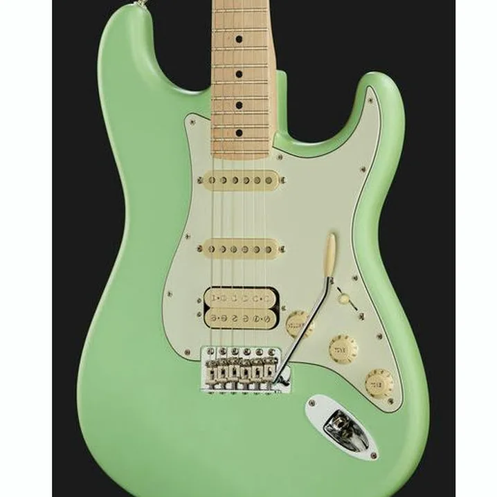 Chitarra Fender AM Perf Strat HSS MN SFG  Recensione e Test