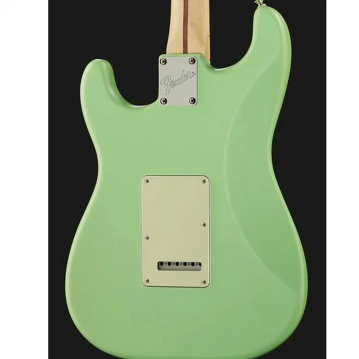 Chitarra Fender AM Perf Strat HSS MN SFG  Recensione e Test