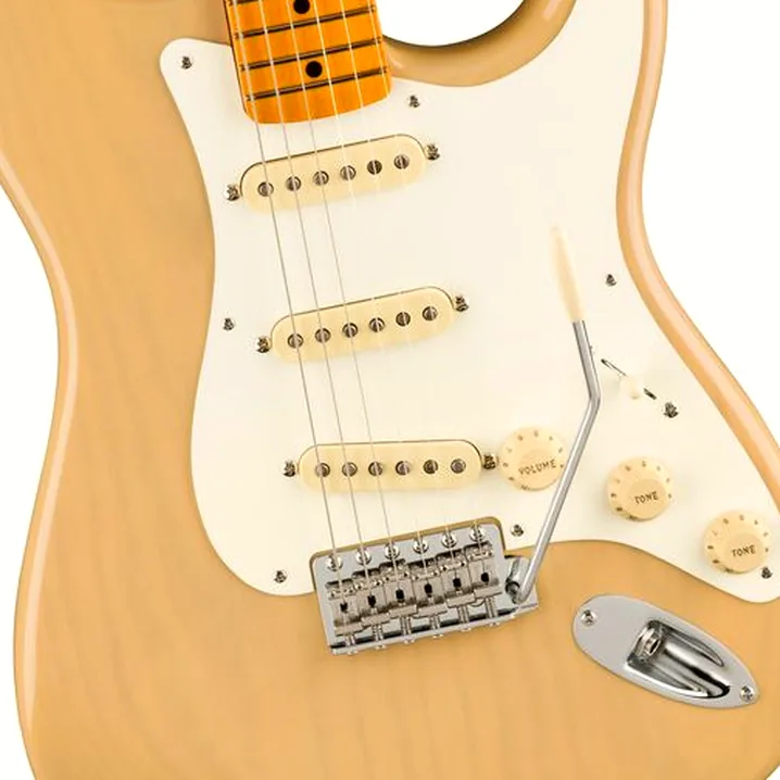 Chitarra Fender AV II 57 STRAT MN VBL – Recensione, Test, Confronto