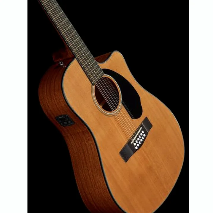 La chitarra acustica Fender CD-60SCE-12 Nat WN / Confronto, Test e Recensioni