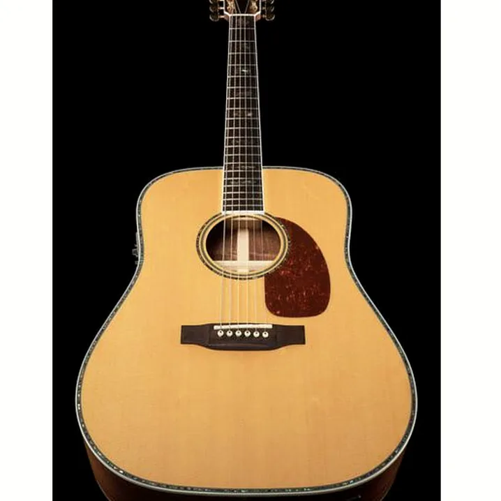 La chitarra acustica Harley Benton Custom Line CLD-41SE WN / Prova, Confronto, Recensione