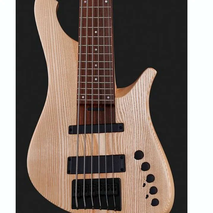 Il basso elettrico Le Fay Herr Schwarz 6 Natural 24 – Recensione, Confronto, Test