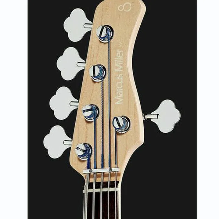 Il basso elettrico Marcus Miller V7 Alder-5 FL BK 2nd Gen / Prova, Confronto, Recensione