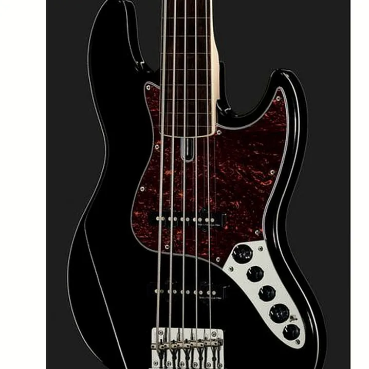 Il basso elettrico Marcus Miller V7 Alder-5 FL BK 2nd Gen / Prova, Confronto, Recensione