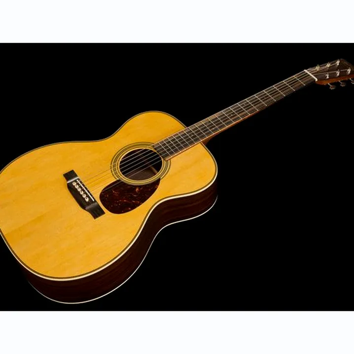 La chitarra acustica Martin Guitars OM-28 / Confronto, Test e Recensioni