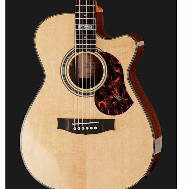 La chitarra acustica Maton EM100C 808 Messiah: Recensione, Opinioni, Confronto