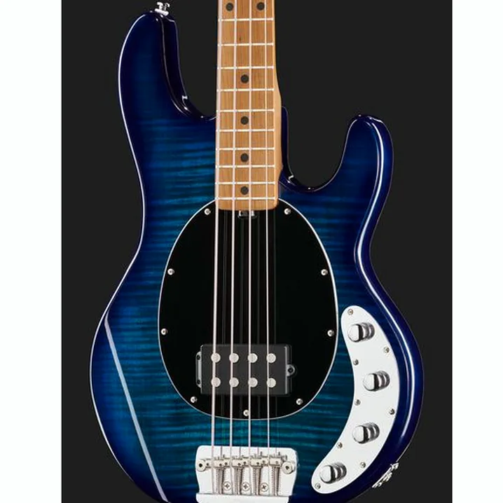Il basso elettrico Sterling by Music Man StingRay 34 FM Neptune Blue: Prova, Recensione, Confronto