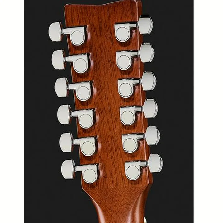 La chitarra acustica Yamaha FG820-12 NTII / Confronto, Test e Recensioni