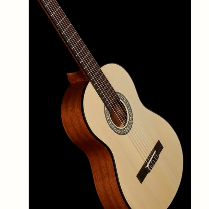 La chitarra Caballero by Manuel Rodriguez Principio CA-PM 3/4 – Prova, Recensione e Confronto
