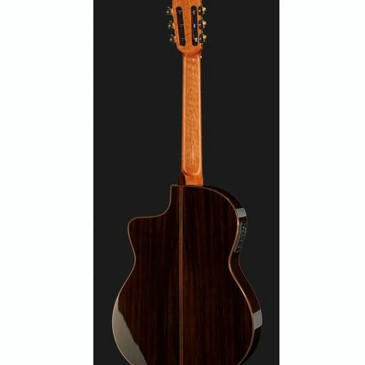 La chitarra classica Cordoba C7-CE Iberia – Recensione, Confronto, Test