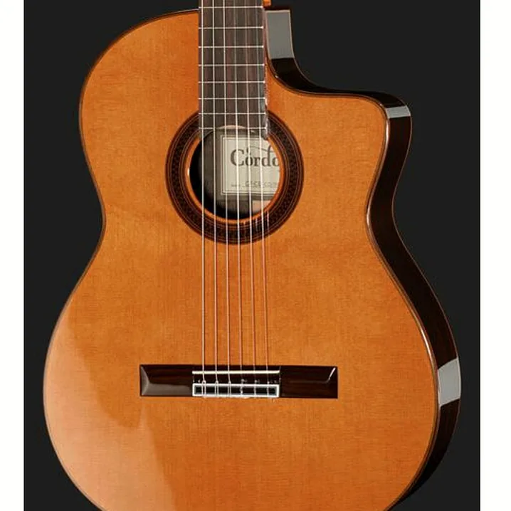 La chitarra classica Cordoba C7-CE Iberia – Recensione, Confronto, Test