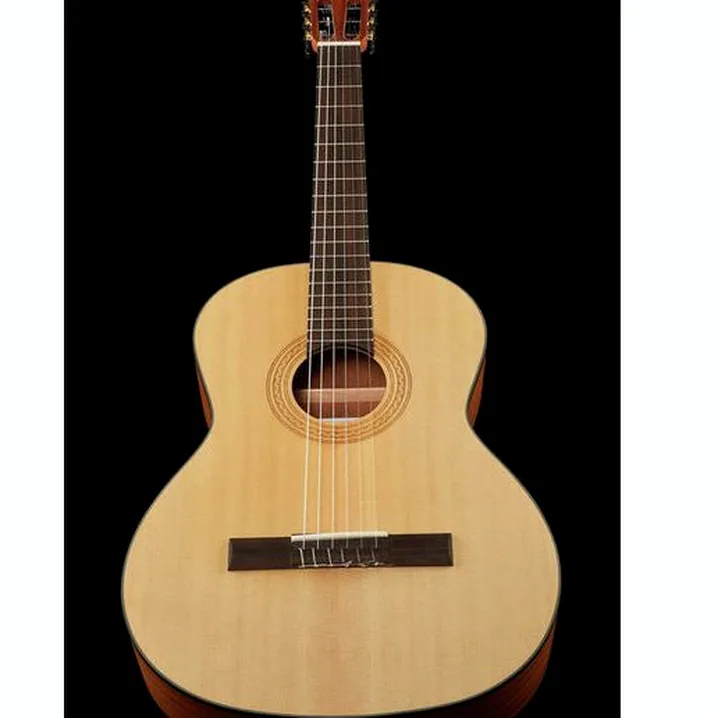 La chitarra classica La Mancha Rubinito LSM/63-N – Recensione, Confronto, Test
