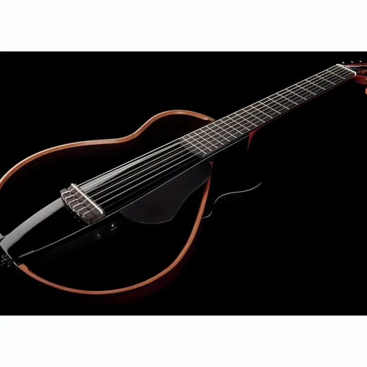 La chitarra classica Yamaha SLG200N TBK: Recensione, Opinioni, Confronto