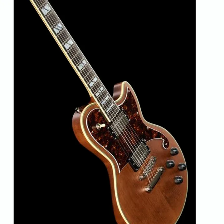 La chitarra elettrica DAngelico DLX Atlantic Baritone Walnut Recensione, Test & Confronto