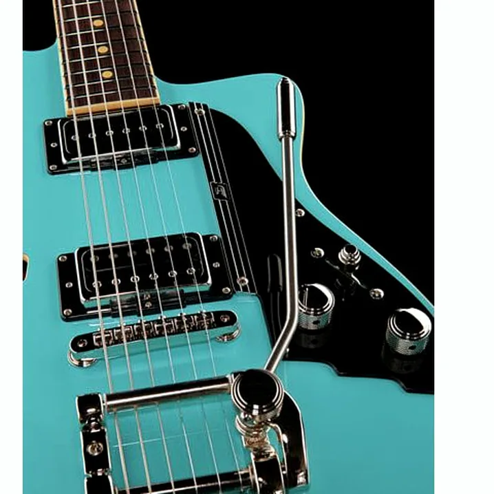 La chitarra elettrica Duesenberg Caribou Narvik Blue, Recensione, Test, Confronto