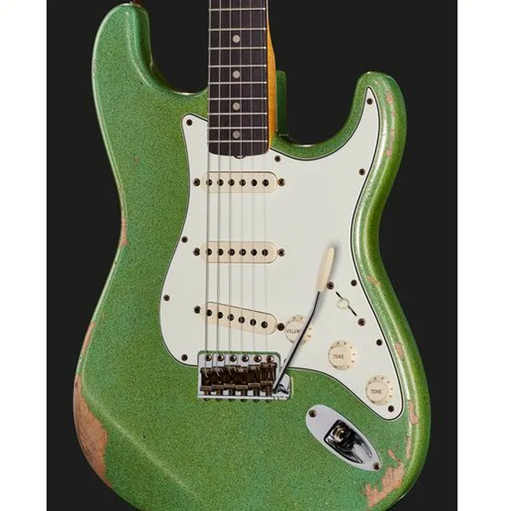 La chitarra elettrica Fender 63 Strat ASFS Heavy Relic, Recensione e Test