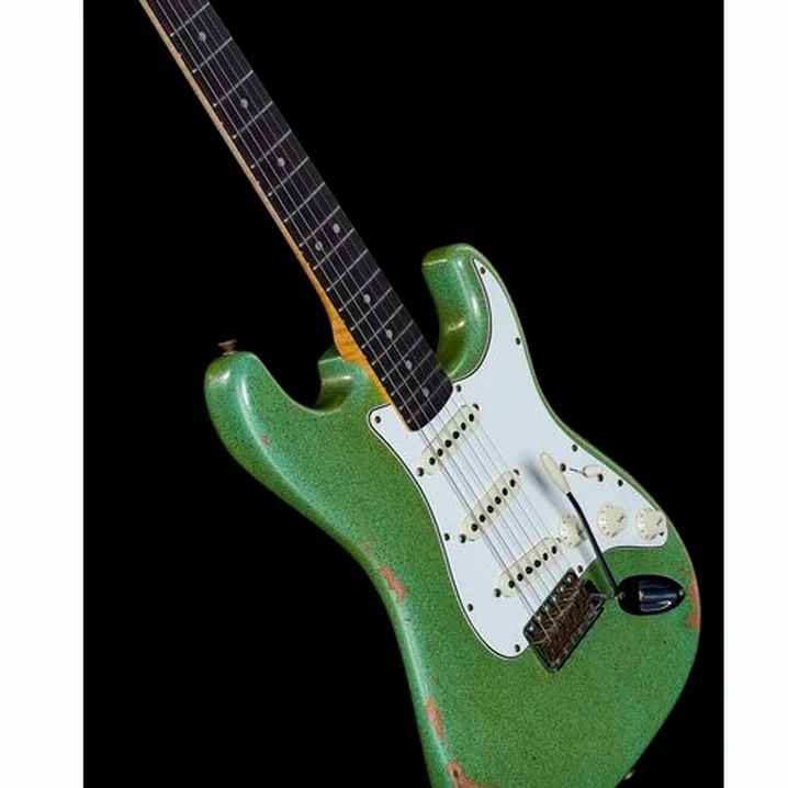 La chitarra elettrica Fender 63 Strat ASFS Heavy Relic, Recensione e Test