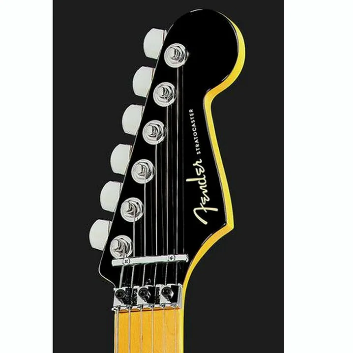 La chitarra elettrica Fender AM Ultra Luxe Strat HSS FR SB Recensione, Test & Confronto