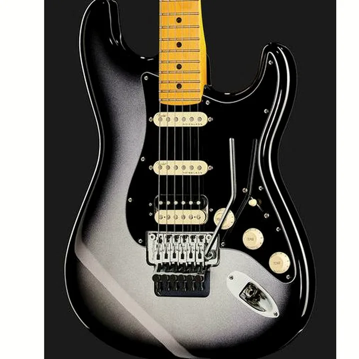 La chitarra elettrica Fender AM Ultra Luxe Strat HSS FR SB Recensione, Test & Confronto