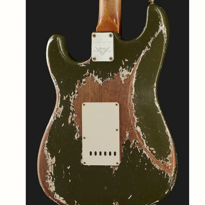 La chitarra elettrica Fender LTD 60 Strat Roasted AOG SHR: Recensione, Test & Confronto