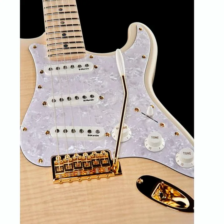 La chitarra elettrica Fender Richie Kotzen Stratocaster WB Recensione, Test & Confronto