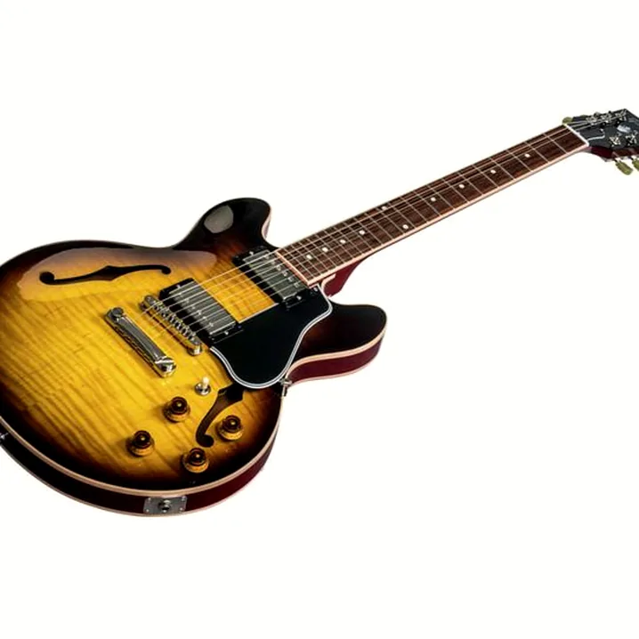 La chitarra elettrica Gibson CS-336 Figured VS Recensione, Test & Confronto