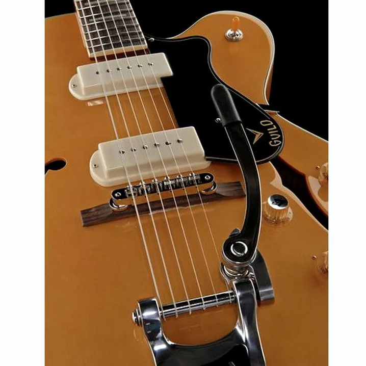 La chitarra elettrica Guild X-175B Manhattan w/Bigsby Recensione, Test & Confronto