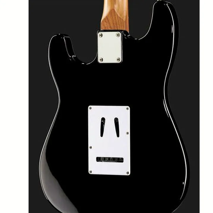 La chitarra elettrica Harley Benton ST-62 BK Vintage Series Recensione, Test & Confronto