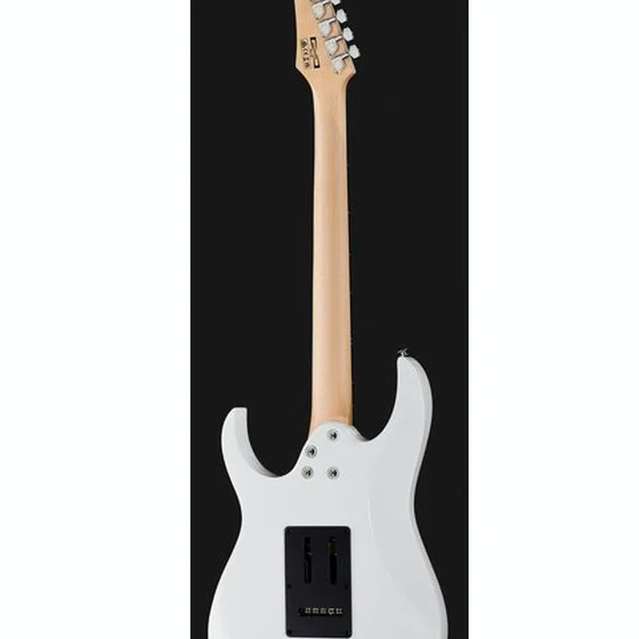 La chitarra elettrica Ibanez GRG140-WH: Confronto, Recensioni, Test
