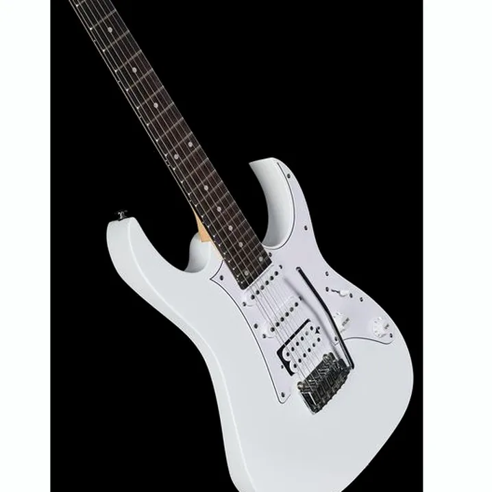 La chitarra elettrica Ibanez GRG140-WH: Confronto, Recensioni, Test