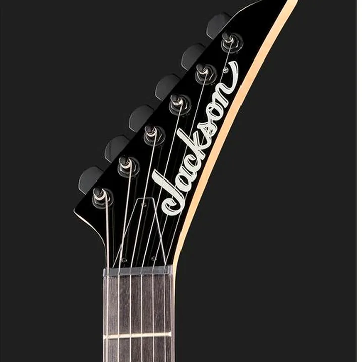 La chitarra elettrica Jackson JS11 Dinky MR AH Recensione, Test & Confronto