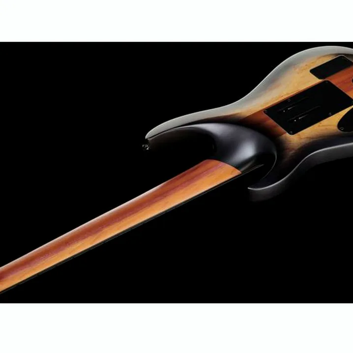 La chitarra elettrica Schecter Banshee Mach-7 FR S FOB Recensione, Test & Confronto