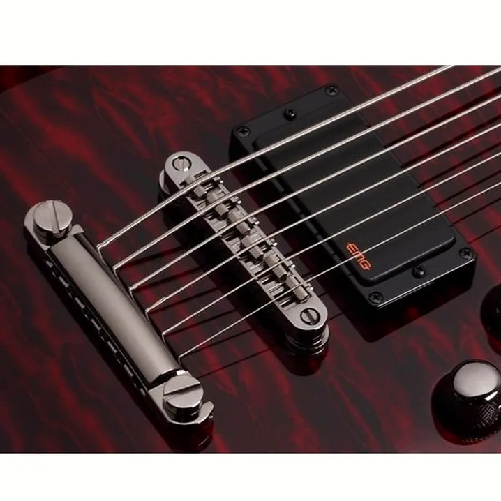 La chitarra elettrica Schecter Hellraiser C-VI BCH Recensione, Test & Confronto