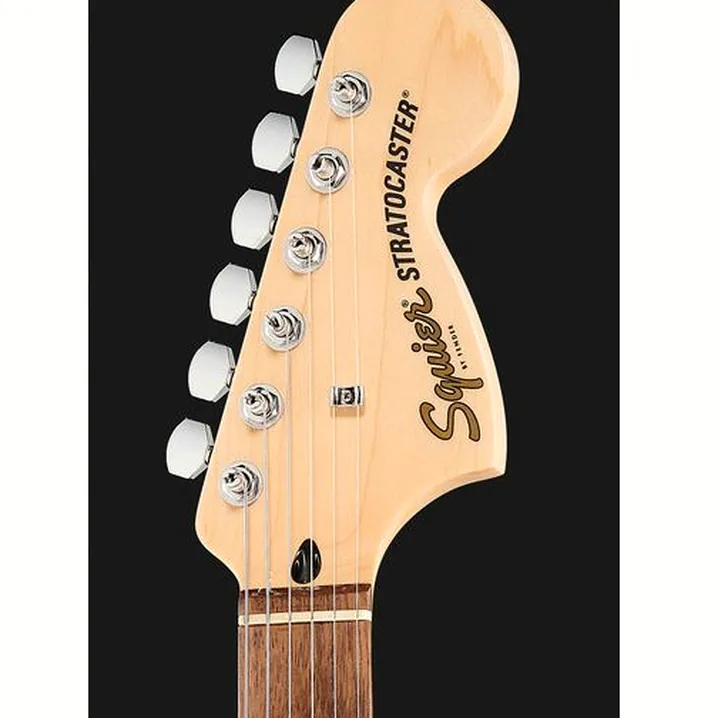 La chitarra elettrica Squier Affinity Strat FSR H HT BK, Recensione e Test