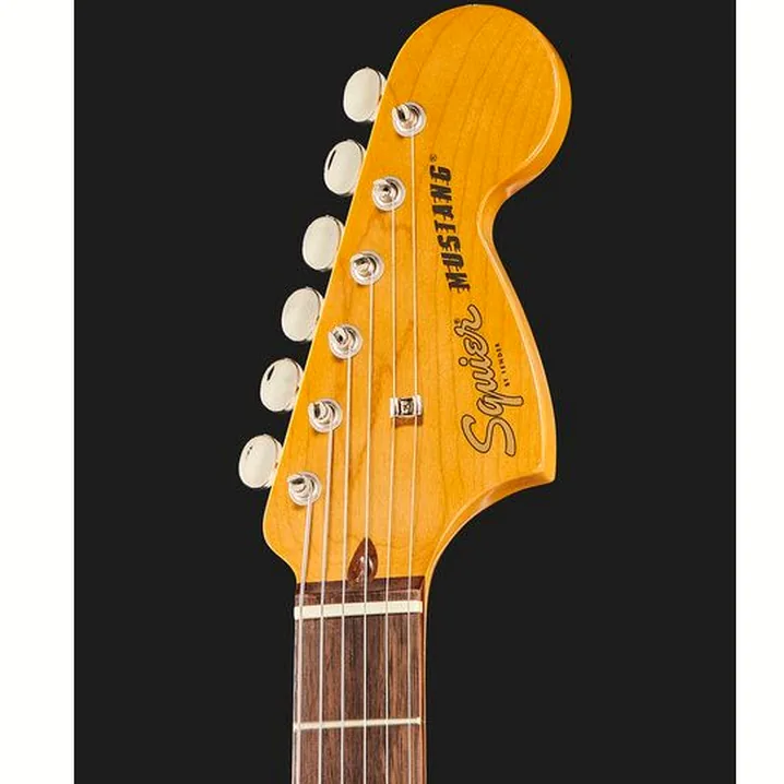La chitarra elettrica Squier CV 60s Mustang LPB, Recensione e Test