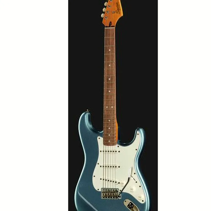 La chitarra elettrica Squier CV 60s Strat LPB, Recensione e Test