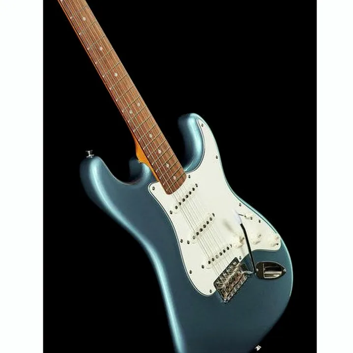 La chitarra elettrica Squier CV 60s Strat LPB, Recensione e Test
