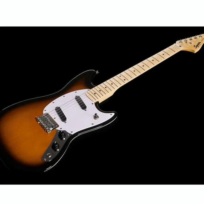 La chitarra elettrica Squier Sonic Mustang MN 2TSB: Confronto, Recensioni, Test