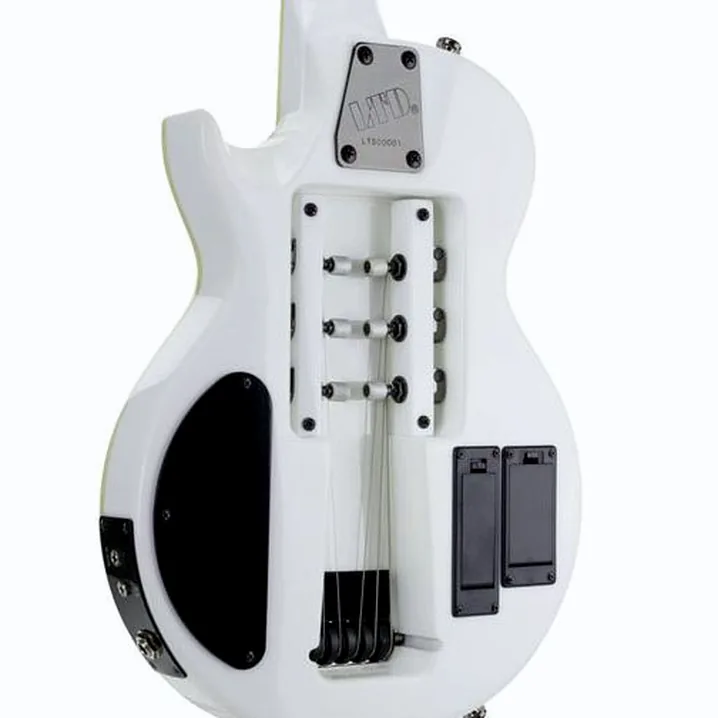 La chitarra elettrica Traveler Guitar LTD EC-1 Snow White Recensione, Test & Confronto