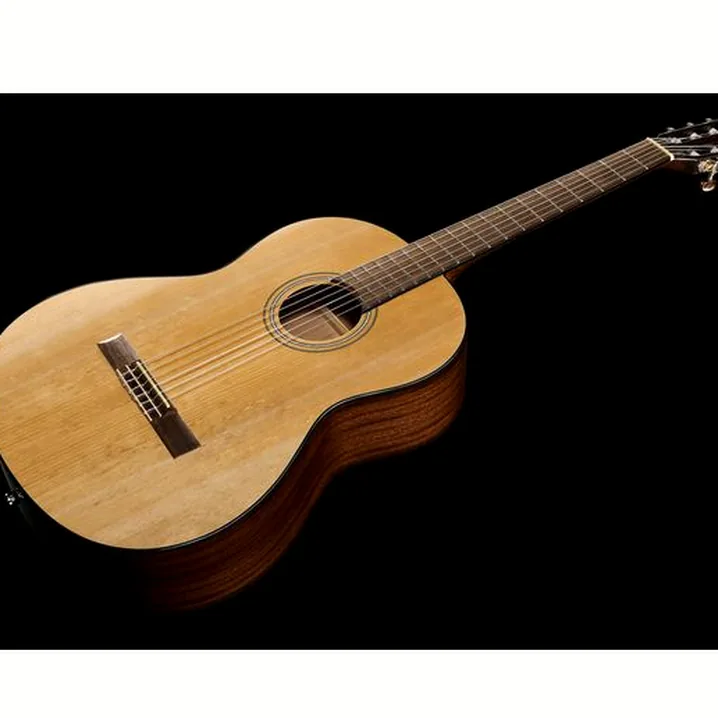 La chitarra Fender CN-60S Natural WN, Recensione, Confronto, Test