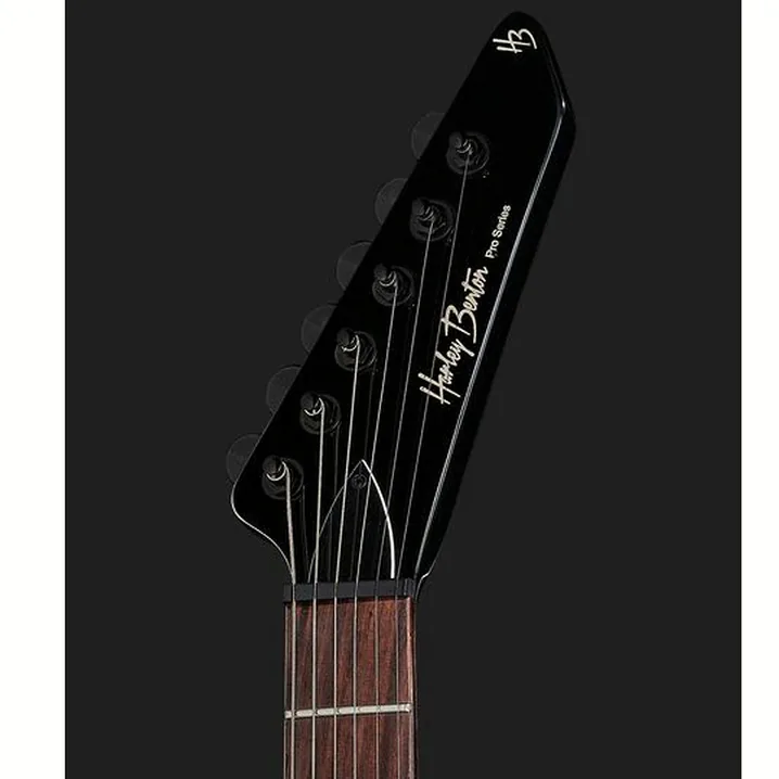 La chitarra Harley Benton EX-84 Modern BK Confronto, Recensioni e Test