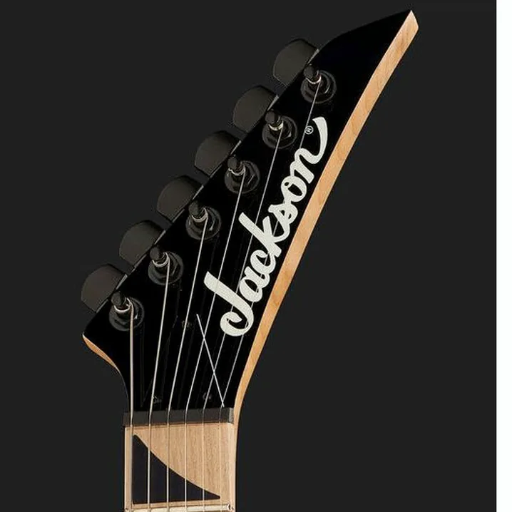 La chitarra Jackson JS1X Dinky Minion MN SW Confronto, Recensioni e Test