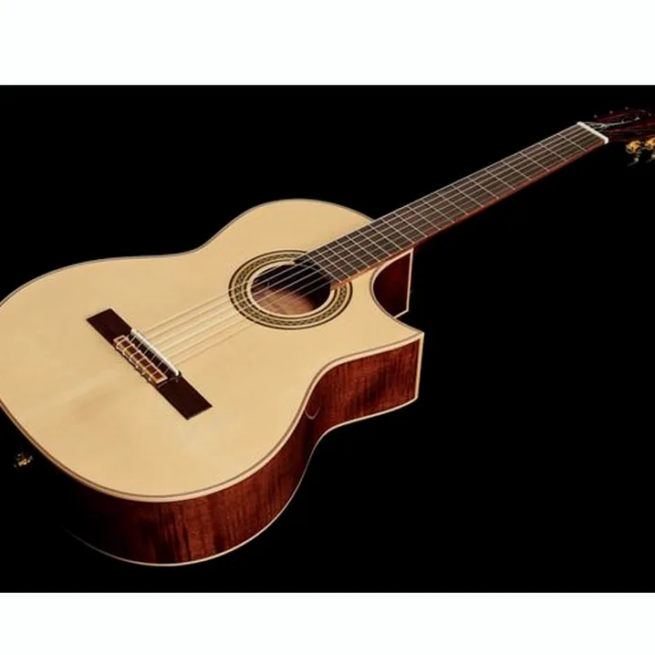 La chitarra La Mancha Opalo SX-FEN: Test, Recensioni e Confronto