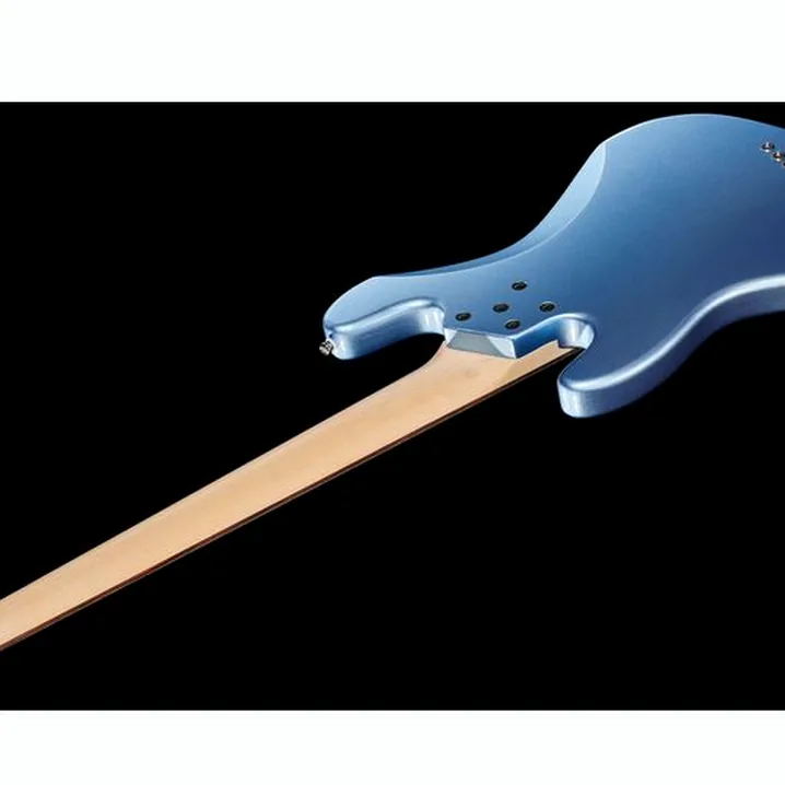 Il basso Lakland Skyline 55-60 Custom 5 LPB: Prova, Recensione e Confronto