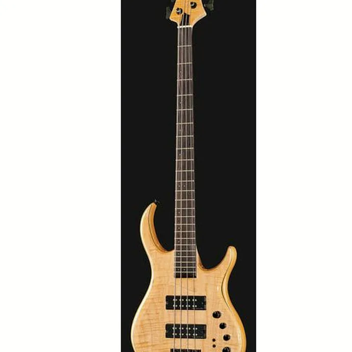 Il basso Marcus Miller M7 Swamp Ash 4st NT 2nd Gen: Confronto, Test e Recensioni