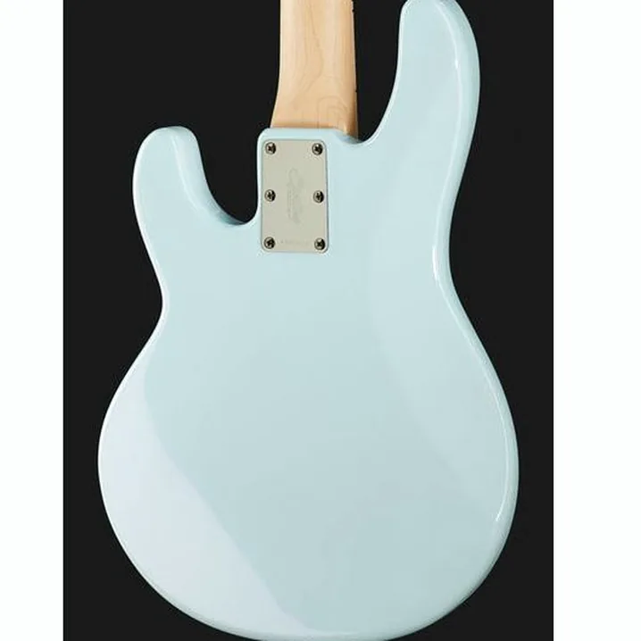 Il basso Sterling by Music Man StingRay SS4 MN Daphne Blue – Test, Recensioni e Confronto